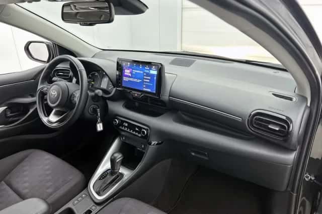 Toyota Yaris (2025) thumbnail 6