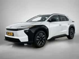 Toyota bZ4X (2026) thumbnail 2