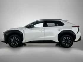 Toyota bZ4X (2026) thumbnail 3