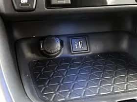 Toyota RAV4 (2025) thumbnail 24