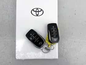 Toyota RAV4 (2025) thumbnail 32