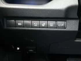 Toyota RAV4 (2025) thumbnail 33