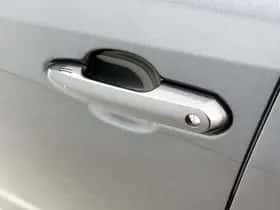 Toyota RAV4 (2025) thumbnail 37