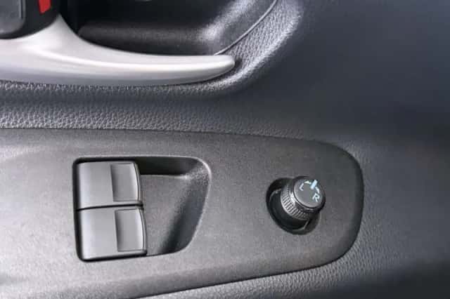 Toyota Aygo (2024) thumbnail 4