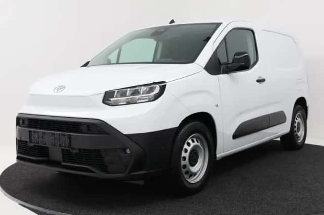 Toyota Proace (2026) thumbnail 1