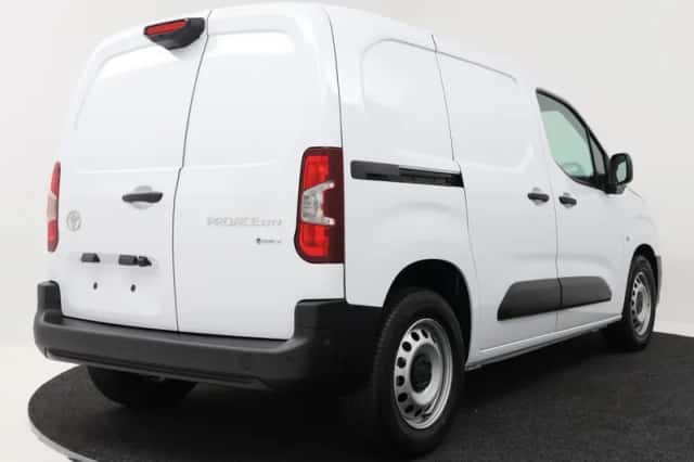 Toyota Proace (2026) thumbnail 2
