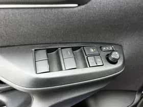 Toyota Yaris (2024) thumbnail 23