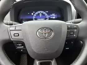 Toyota C-HR (2025) thumbnail 17