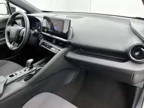 Toyota C-HR (2025) thumbnail 6