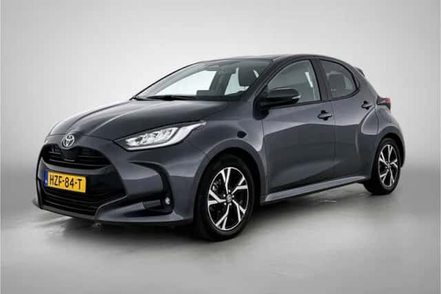 Toyota Yaris (2025) thumbnail 1