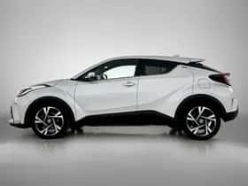 Toyota C-HR (2023) thumbnail 3