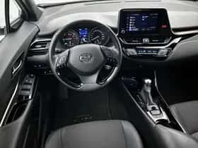 Toyota C-HR (2023) thumbnail 29