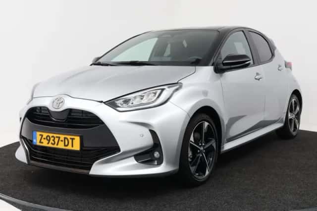 Toyota Yaris (2024) thumbnail 1