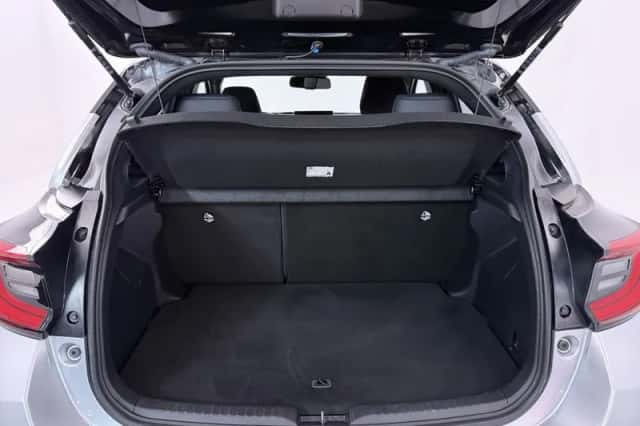 Toyota Yaris (2024) thumbnail 4