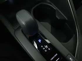 Toyota C-HR (2025) thumbnail 19