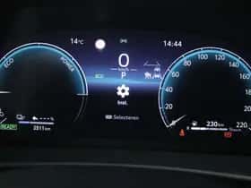 Toyota C-HR (2025) thumbnail 6