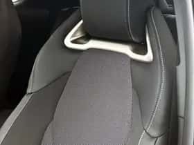 Toyota C-HR (2025) thumbnail 35