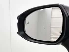 Toyota C-HR (2025) thumbnail 36