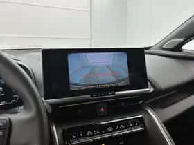 Toyota C-HR (2025) thumbnail 8