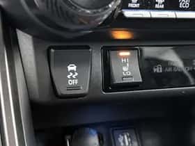 Toyota RAV4 (2025) thumbnail 19