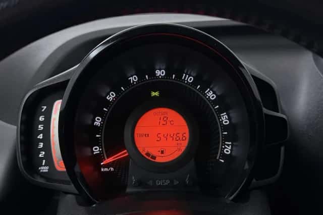 Toyota Aygo (2021) thumbnail 6