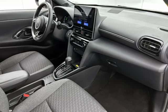 Toyota Yaris_Cross (2025) thumbnail 6