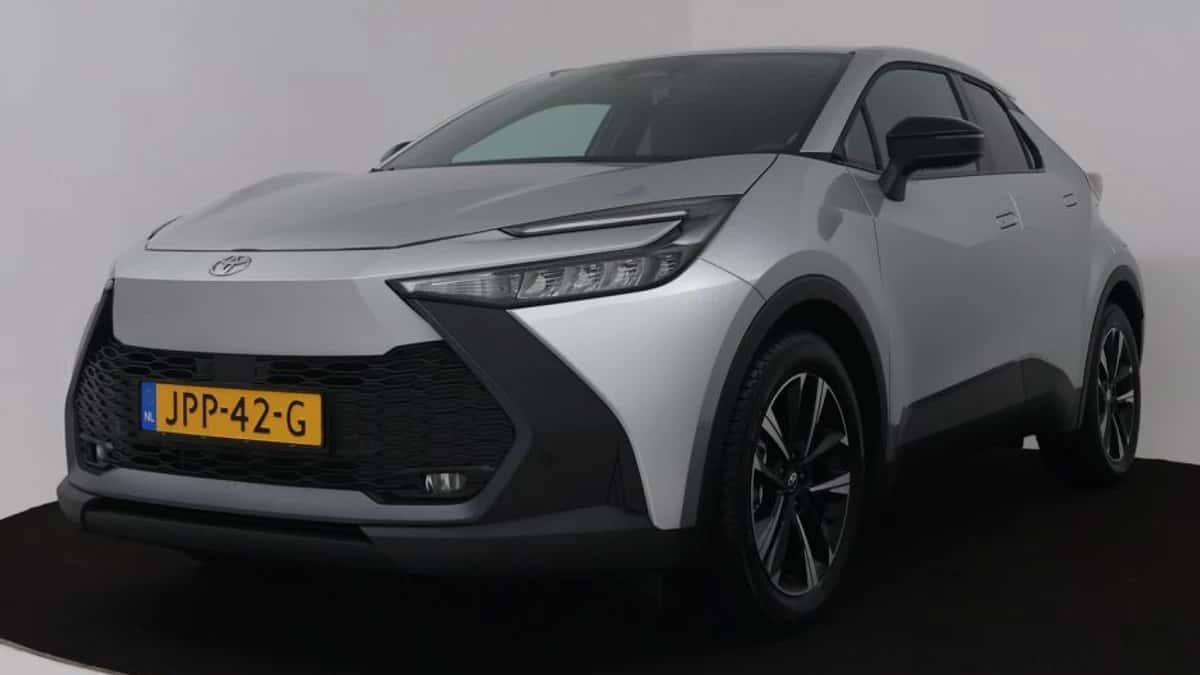 Toyota C-HR (2025) — foto 1