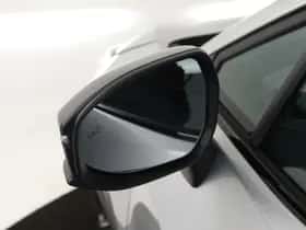 Toyota C-HR (2025) thumbnail 23
