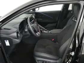 Toyota C-HR (2025) thumbnail 11