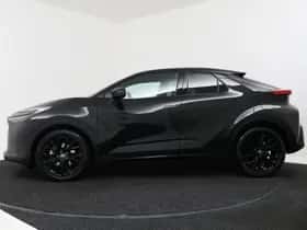 Toyota C-HR (2025) thumbnail 3