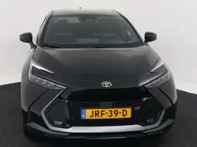 Toyota C-HR (2025) thumbnail 24