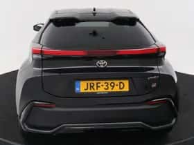 Toyota C-HR (2025) thumbnail 25