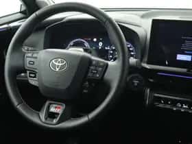 Toyota C-HR (2025) thumbnail 8