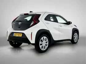 Toyota Aygo (2024) thumbnail 2