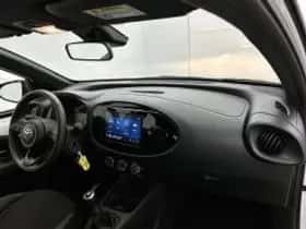 Toyota Aygo (2024) thumbnail 7