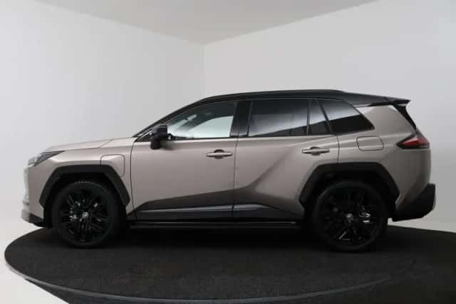 Toyota RAV4 (2026) thumbnail 3