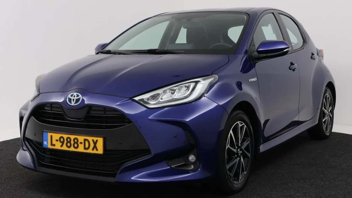 Toyota Yaris (2021) — foto 1