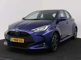 Toyota Yaris (2021) thumbnail 2