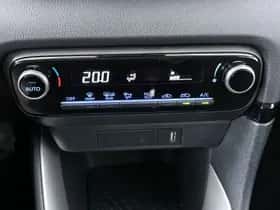 Toyota Yaris (2021) thumbnail 12