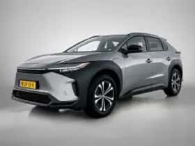 Toyota bZ4X (2025) thumbnail 2