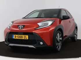 Toyota Aygo (2023) thumbnail 1