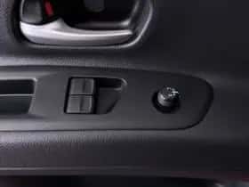 Toyota Aygo (2023) thumbnail 5