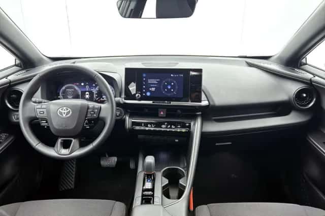 Toyota C-HR (2025) thumbnail 4