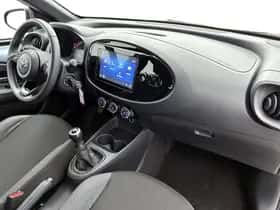 Toyota Aygo (2024) thumbnail 6