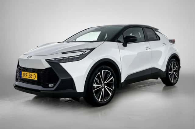 Toyota C-HR (2025) thumbnail 1