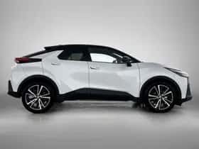 Toyota C-HR (2025) thumbnail 11