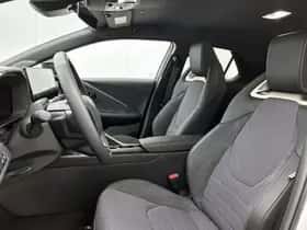 Toyota C-HR (2025) thumbnail 15