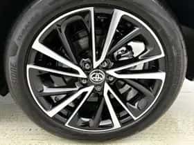 Toyota C-HR (2025) thumbnail 23