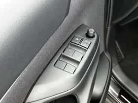 Toyota Yaris_Cross (2025) thumbnail 22