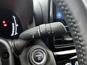 Toyota Yaris_Cross (2025) thumbnail 25